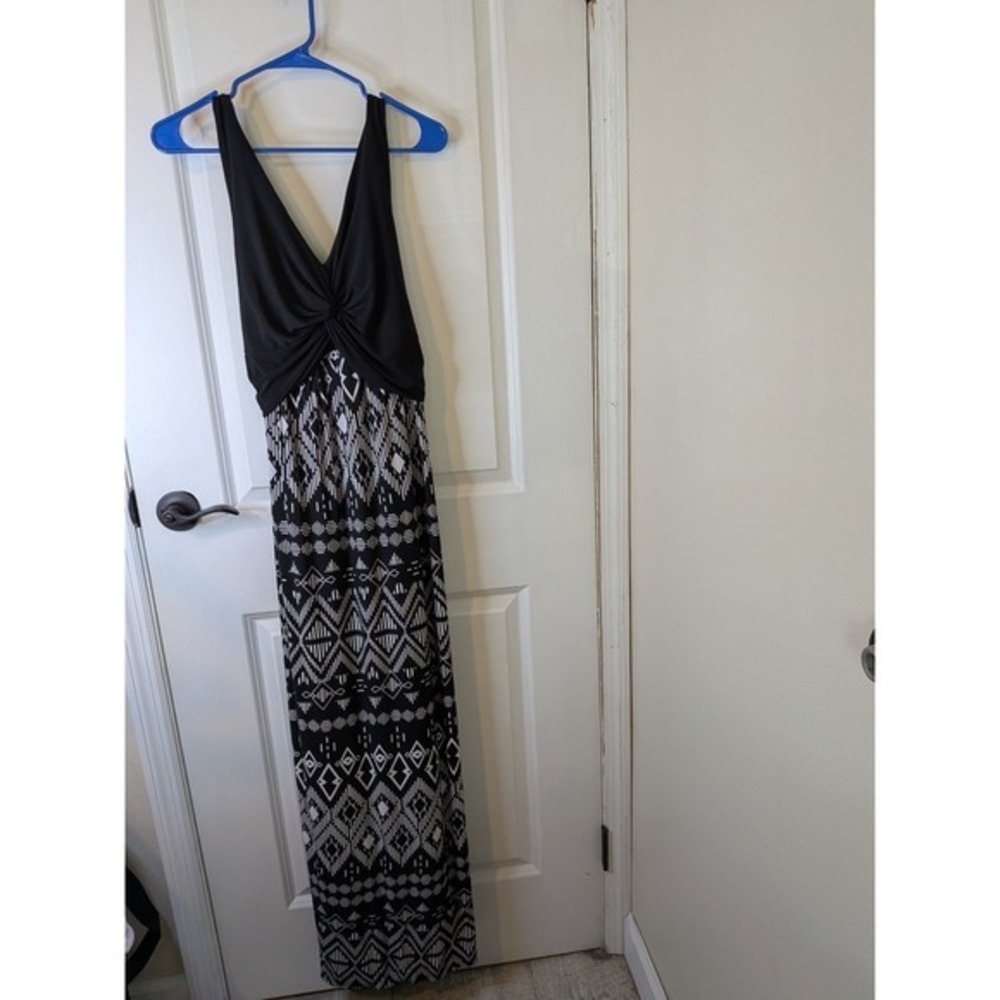 Lane Bryant Black Geometric Twist‎ Front V-Neck Maxi Dress Size 18/20 Sleeveless